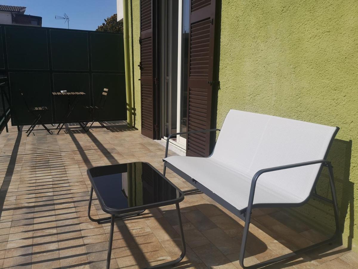 Casadei24 Leilighet Guidonia Eksteriør bilde